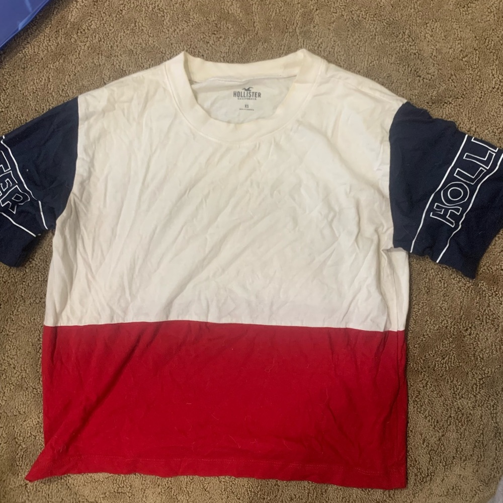 Hollister tshirt